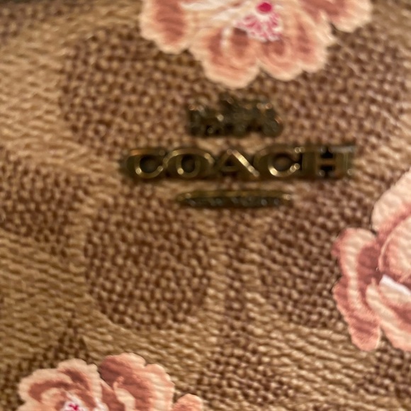 Rare Coach Rose Canvas Crossbody, Adjustable Strap, Interior/Exterior Pockets - Picture 3 of 8